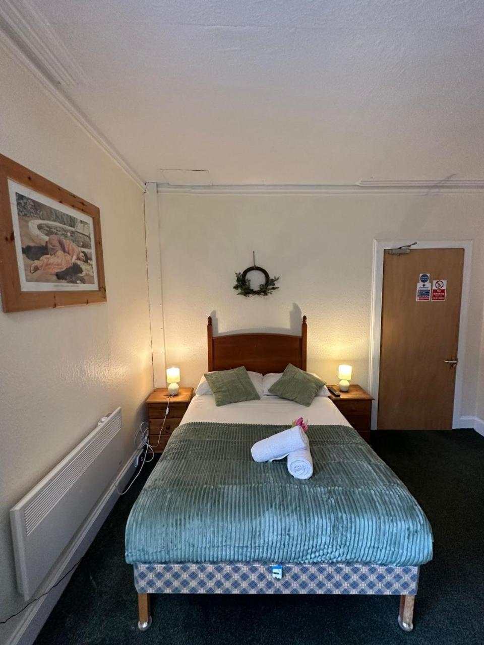 Mackay'S Spa Lodge Hotel Strathpeffer Esterno foto
